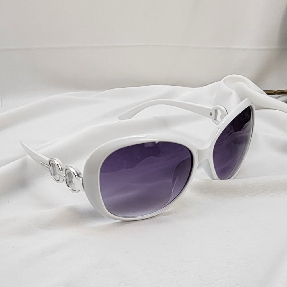Fashion Inspired Large Frame White Sunglasses